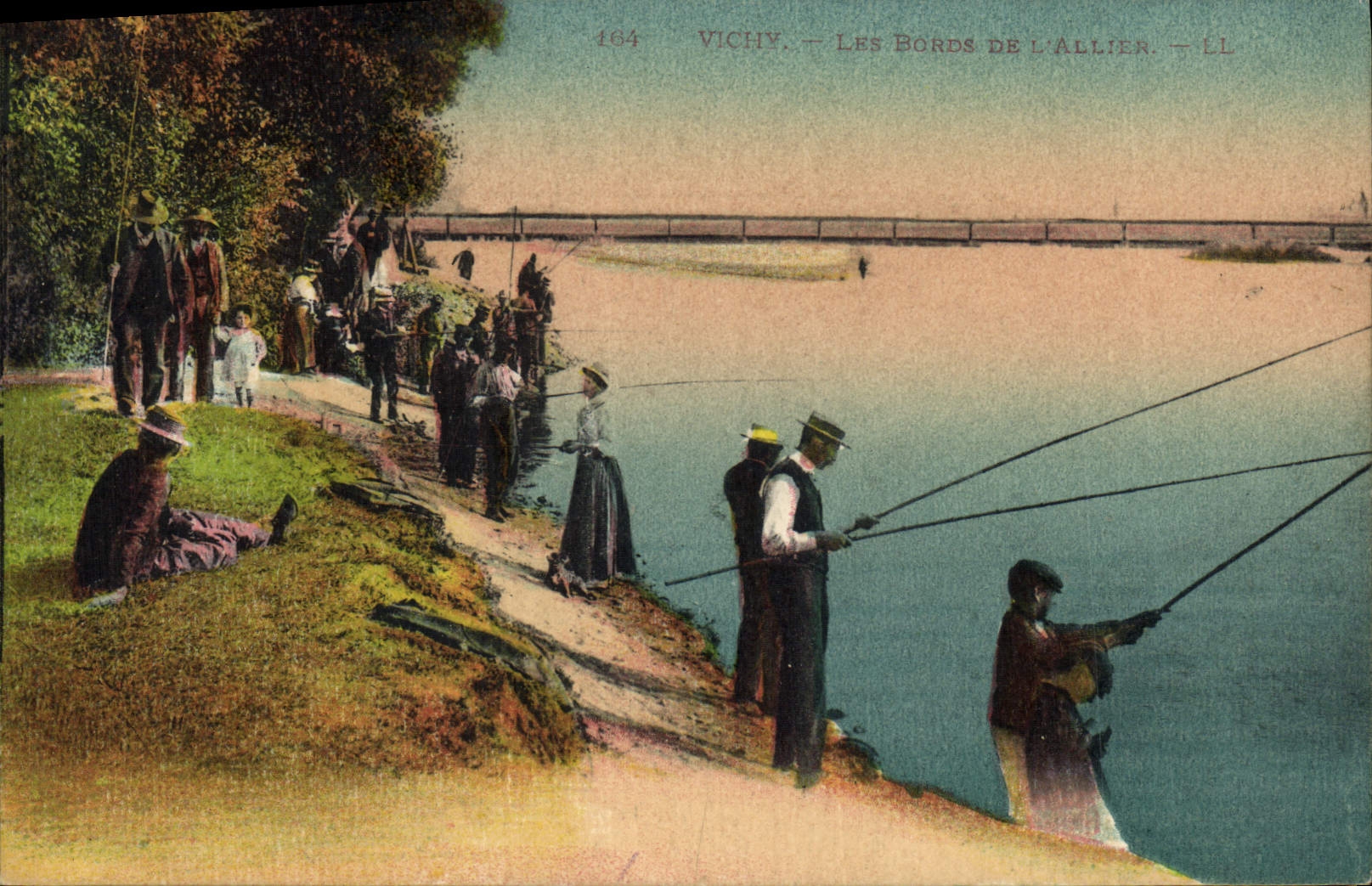 CPA Peche Pecheur Vichy Les bords de l'Allier