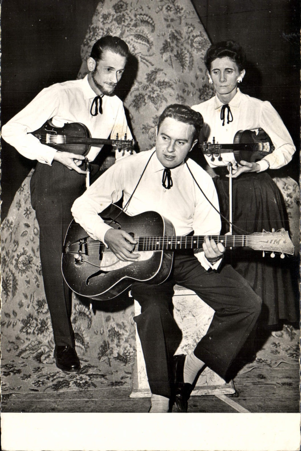 Postal artistas desconocidos que debe definirse