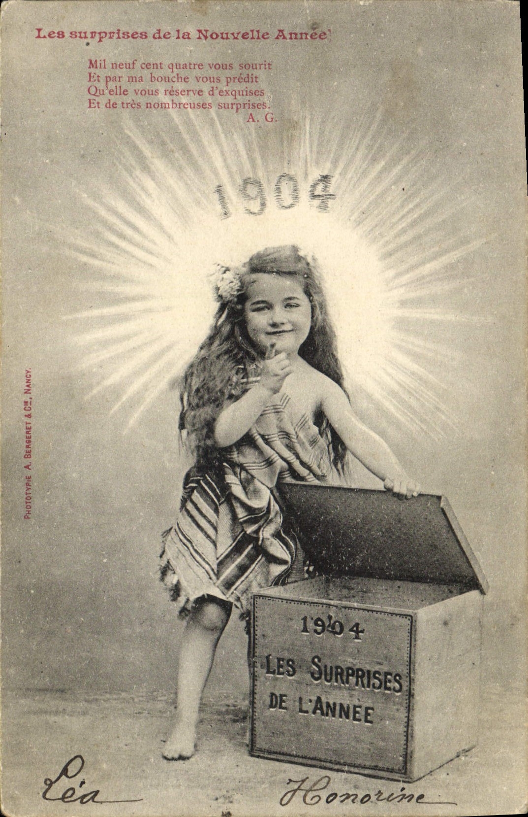 Vintage Postcard Imagination Child surprises of the New Year's Day 1904