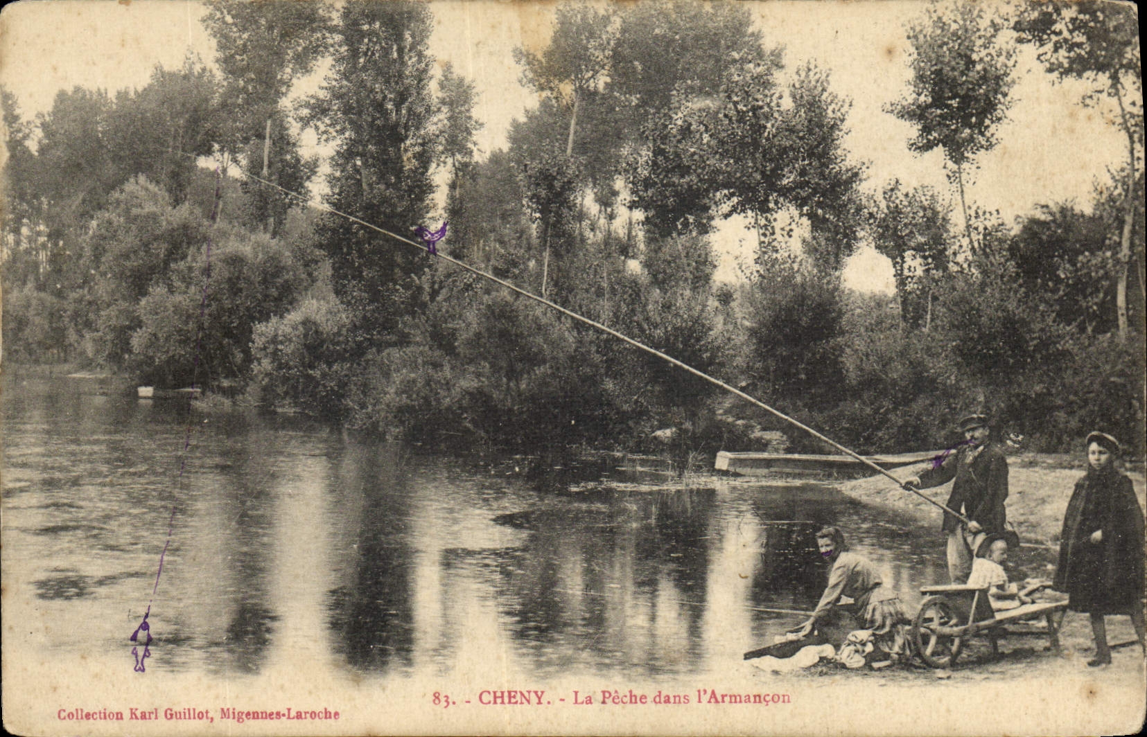 CPA Peche Pecheur Cheny La peche dans l'Armancon 
