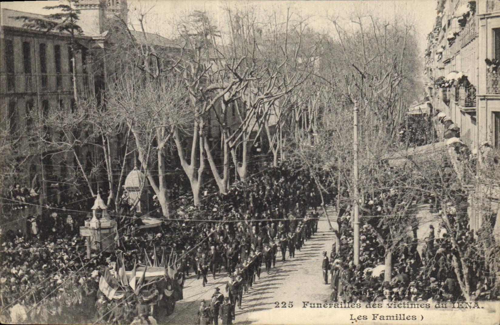 Vintage Postcard Funeral of the victims of Iena families