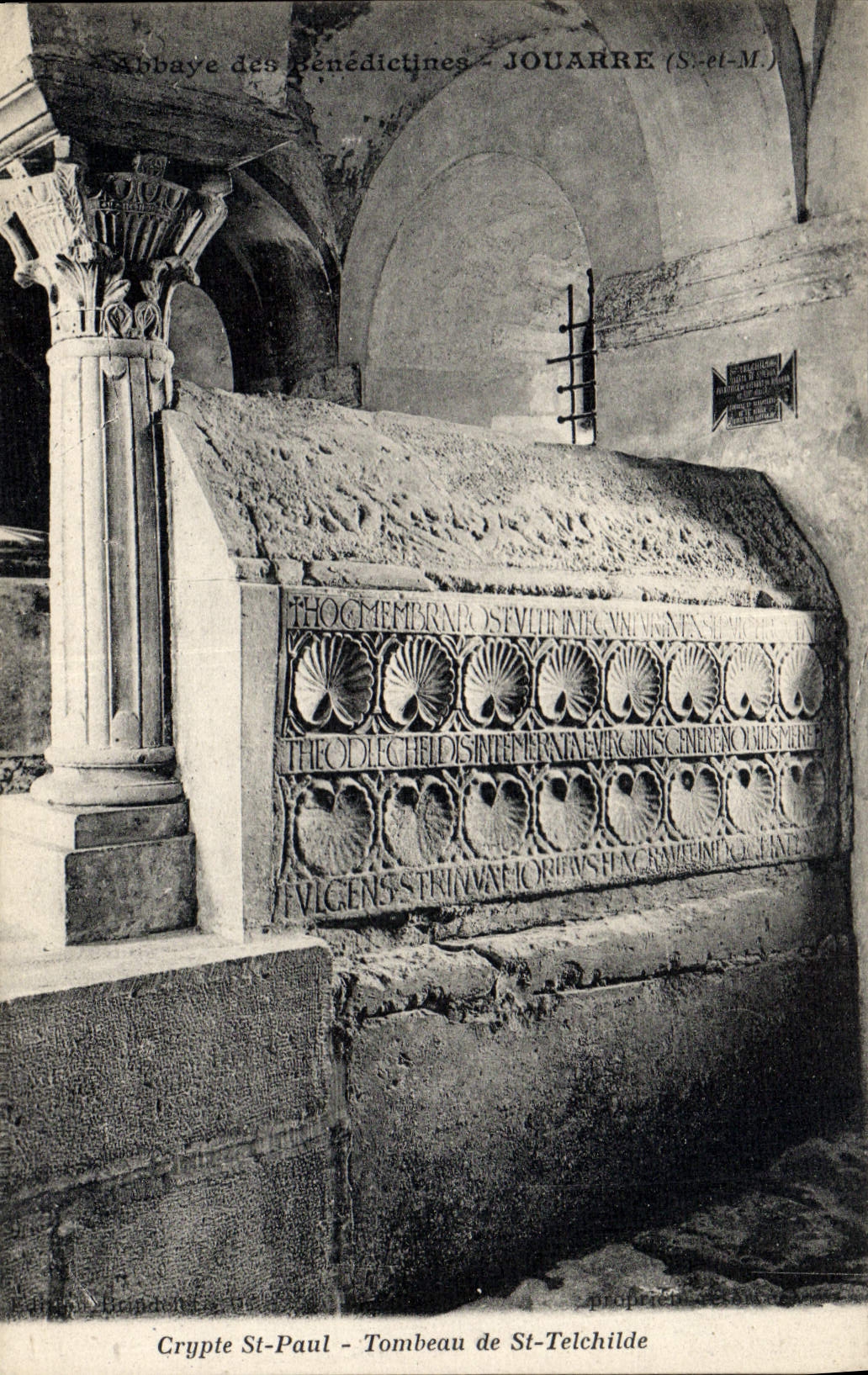 CPA Crypte St paul Tombeau de St Telchide