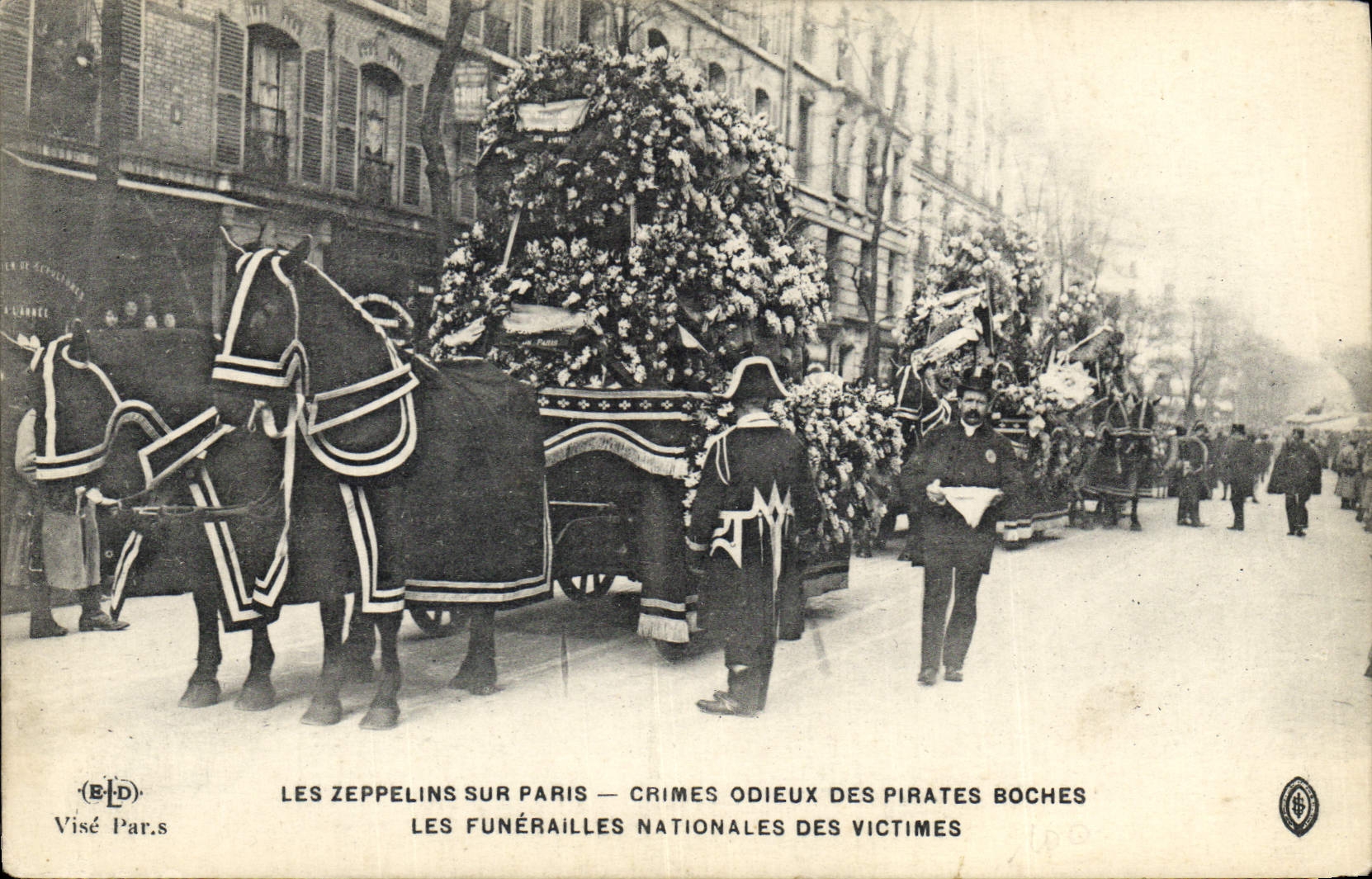 Vintage Postcard national Funeral of the victims zeppelins on Paris
