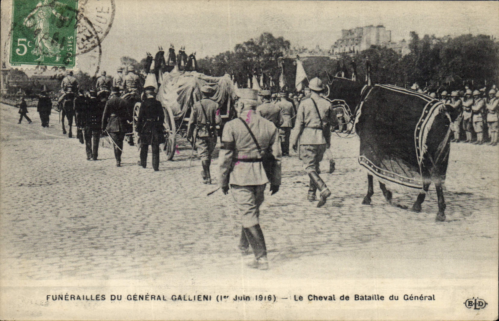 CPA Funerailles du general Gallieni le cheval de bataille du general Militaria 