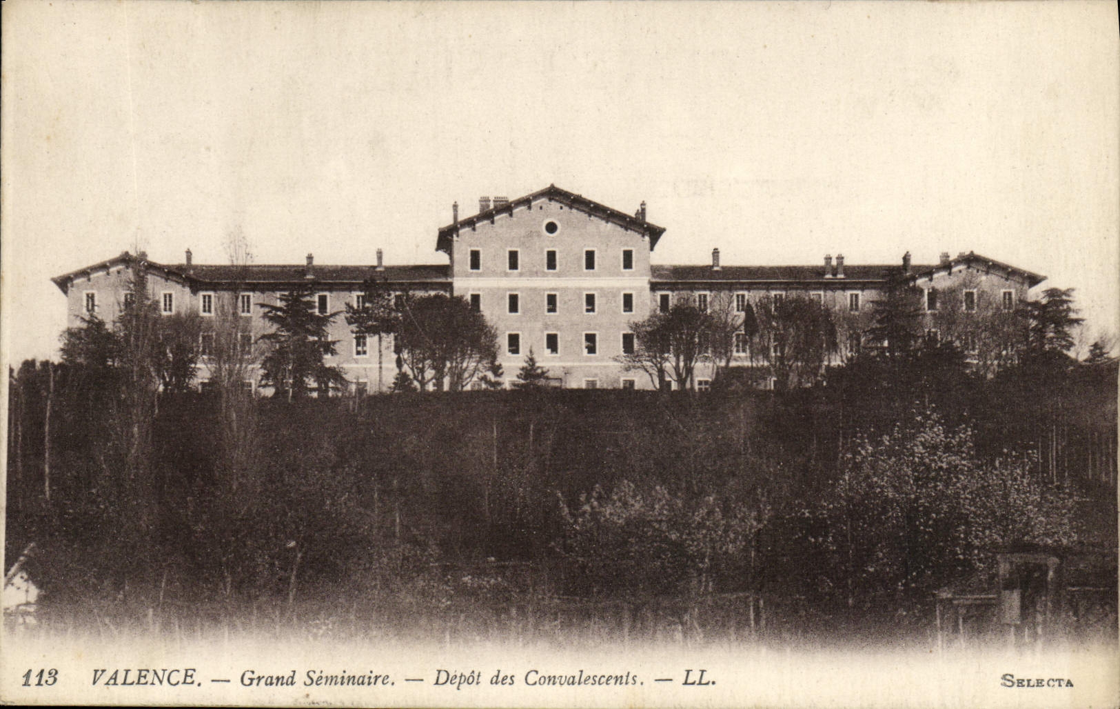 Vintage Postcard Health Militaria Valence Great seminar Deposit of the Convalescents