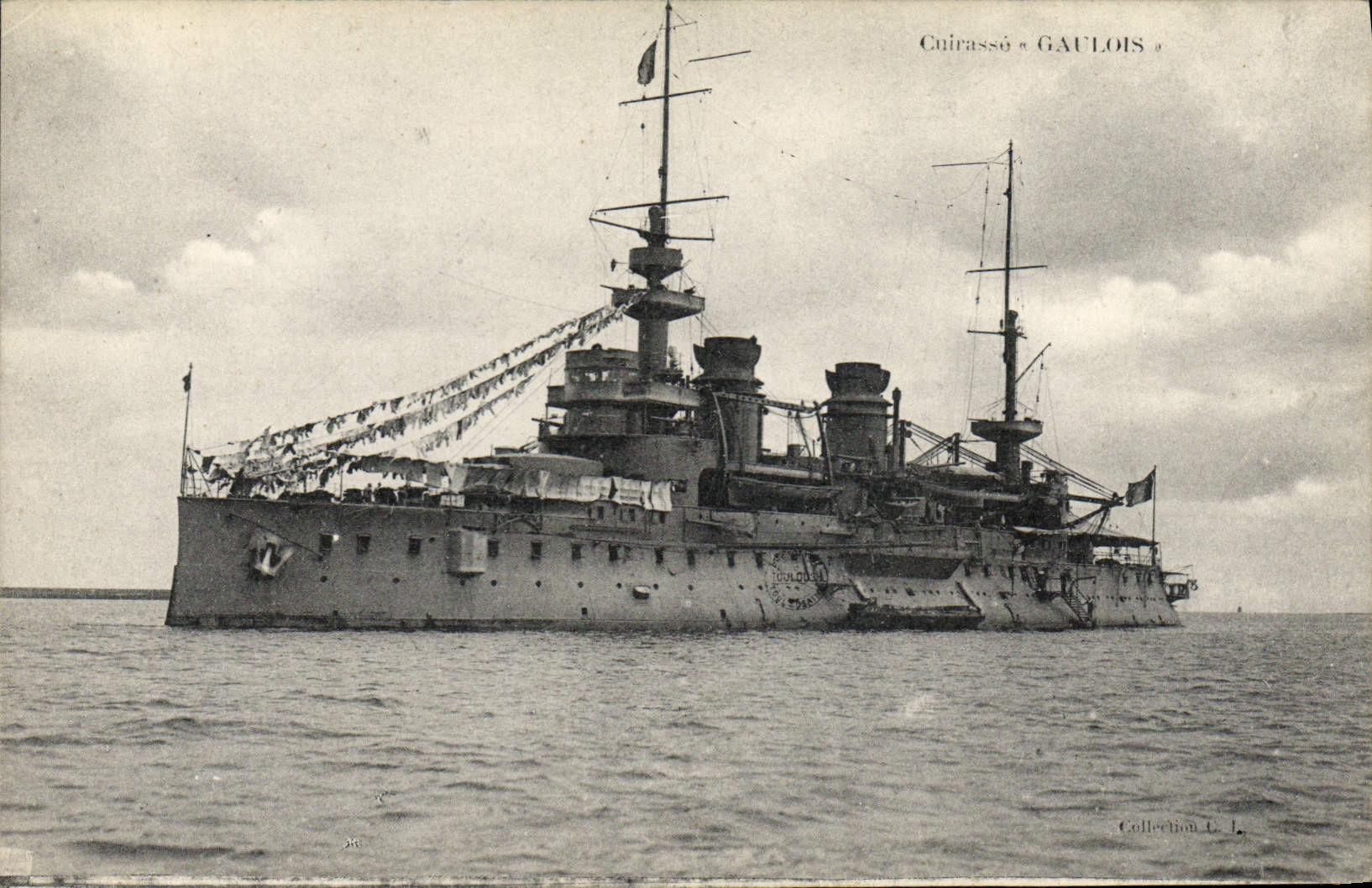 CPA Bateau Cuirasse Gaulois