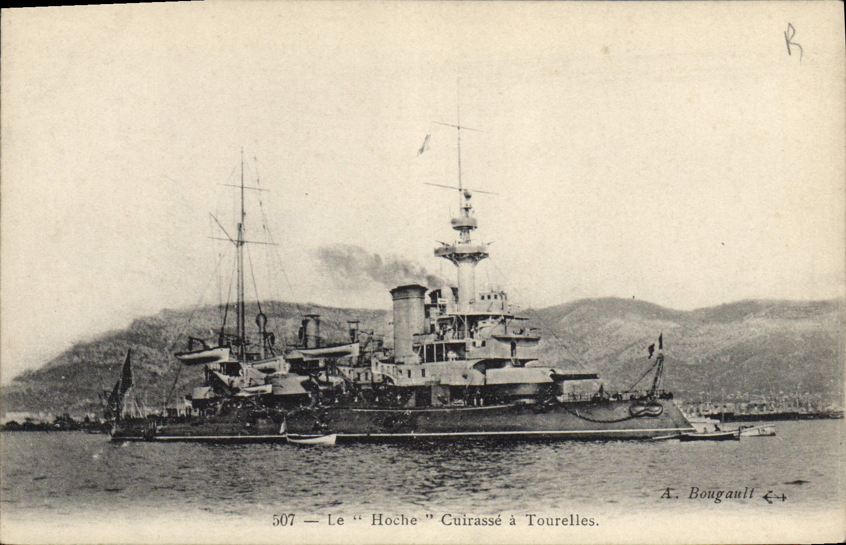 Vintage Postcard Bateau the Le Hoche armours has turrets