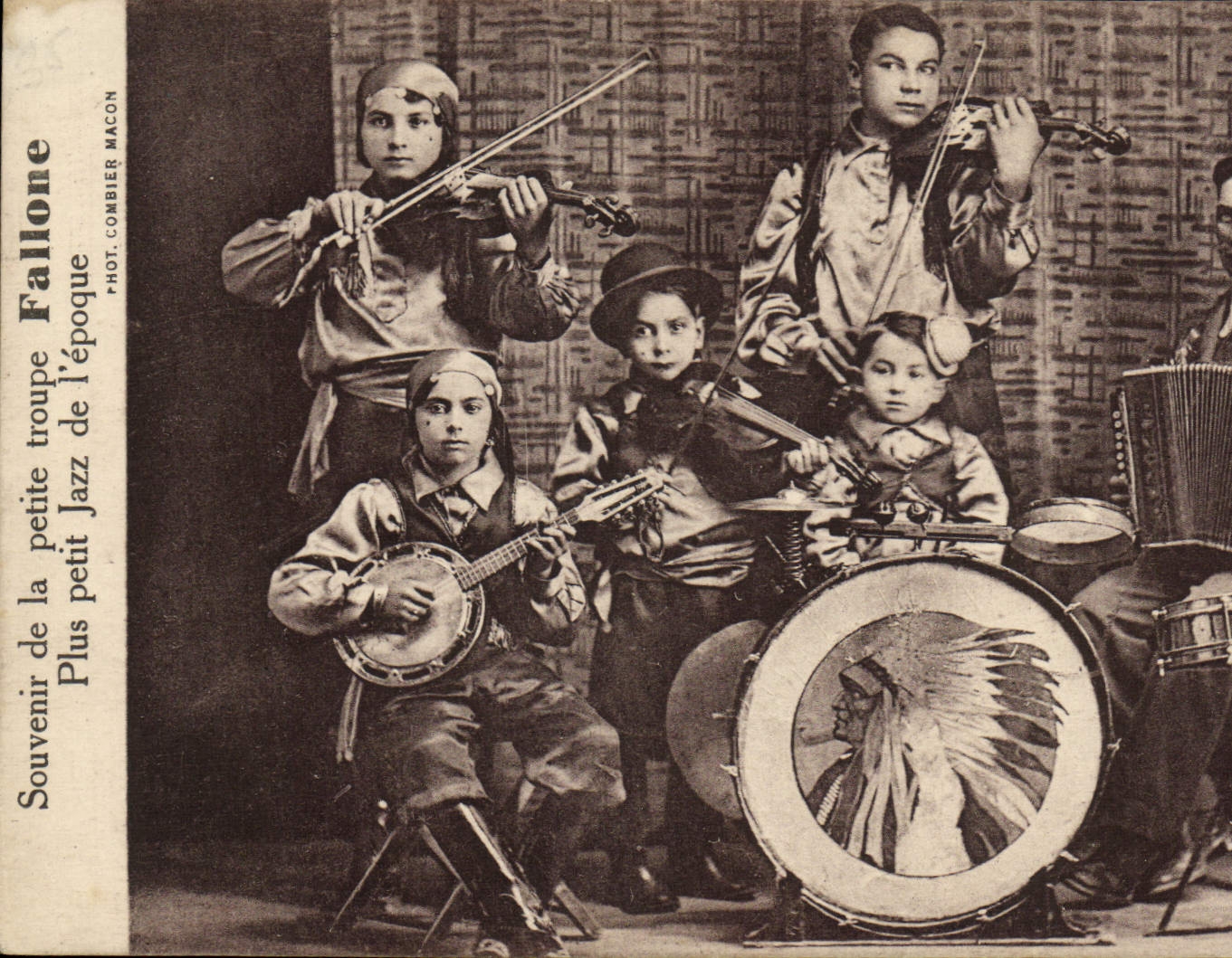 CPA Fallon Plus petit jazz de l'epoque 