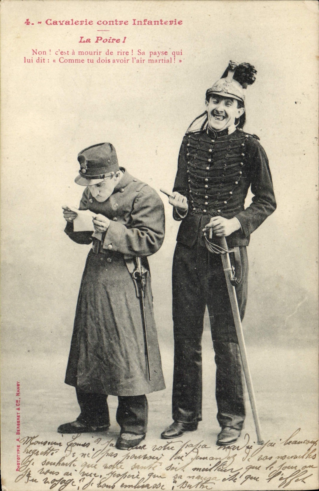 CPA Fantaisie Cavalerie contre Infanterie La poire 