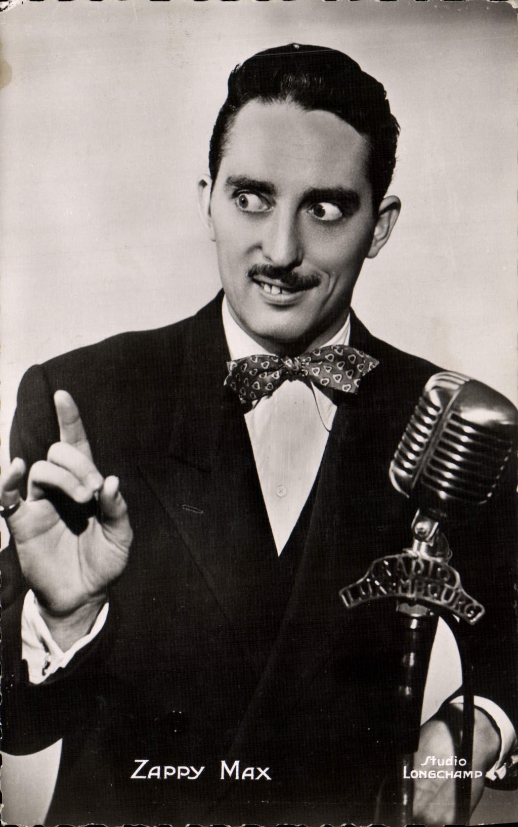 Modern Postcard Zappy max