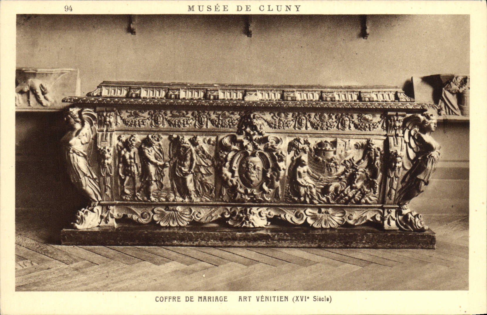 CPA Musee de Cluny Coffre de mariage Art Venitien