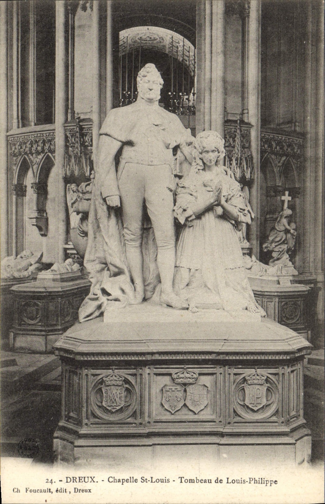 CPA Dreux Chapelle Saint Louis Tombeau de louis Philippe