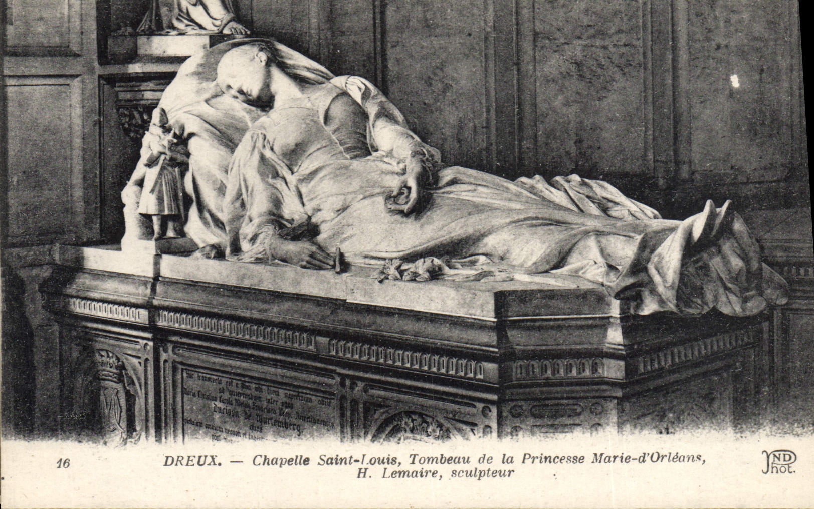 CPA Dreux Chapelle Saint Louis Tombeau de la Princesse Marie d'Orleans Lemaire