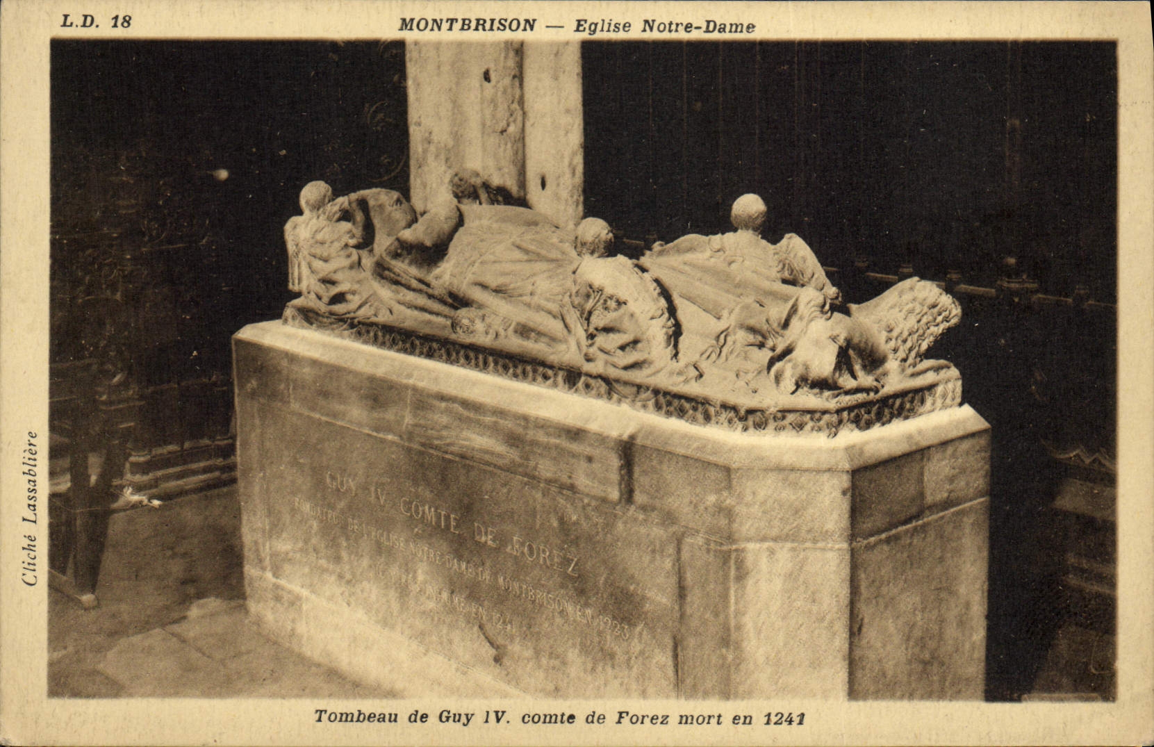 CPA Montbrison Eglise Notre Dame Tombeau de Guy IV Comte de Forez