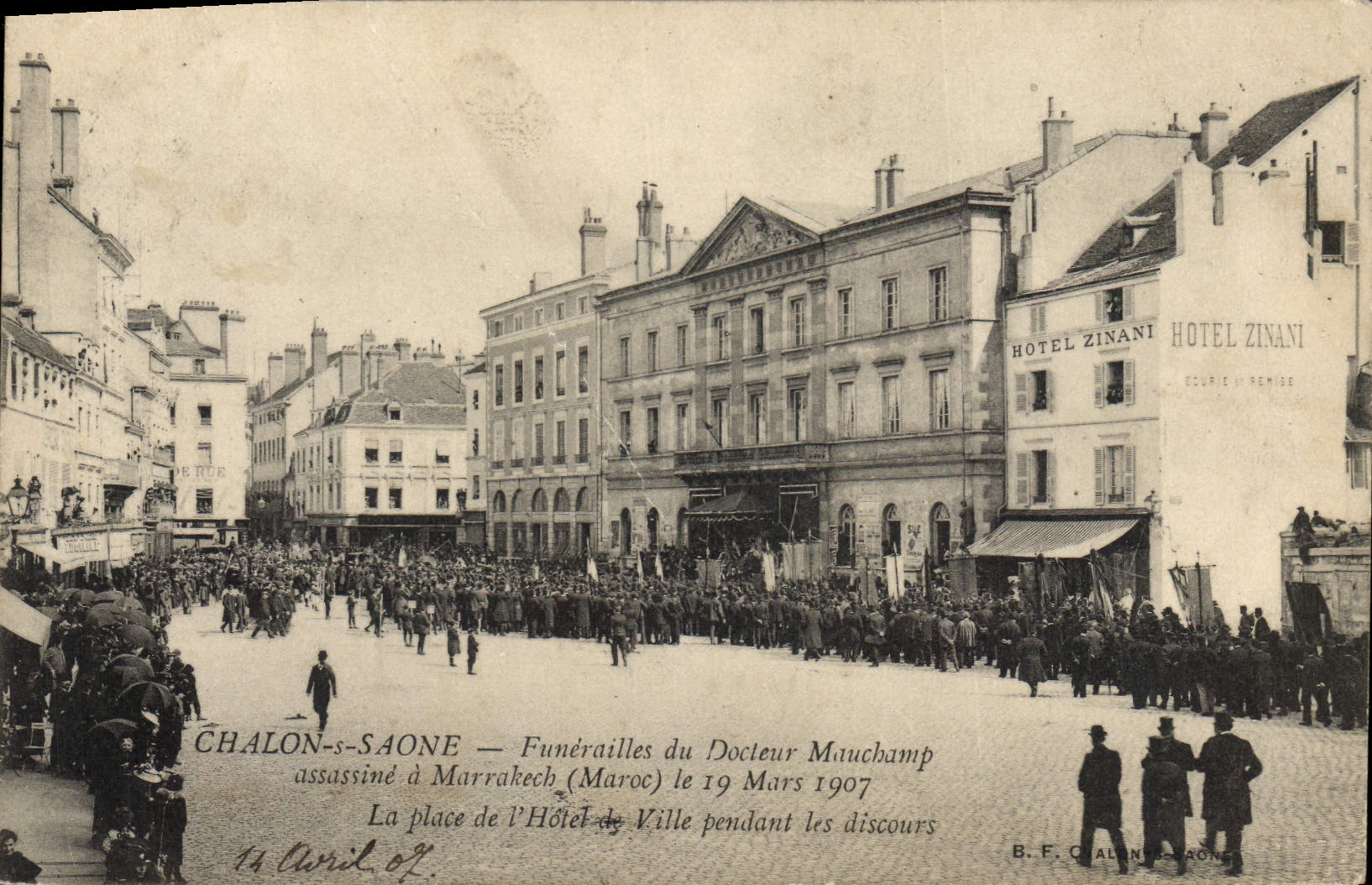 CPA Chalon sur Saone Funerailles du Docteur Mauchamp assassine a Marrakech Maroc La place de l'hotel de ville