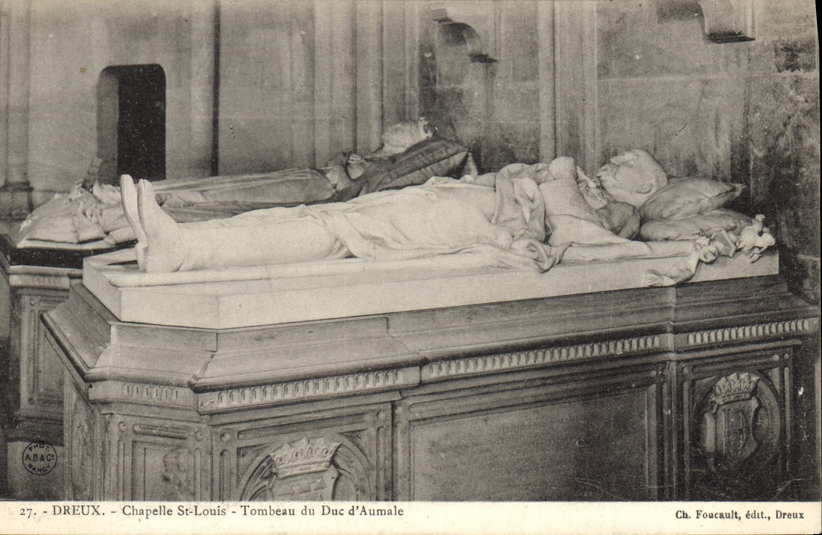 CPA Dreux Chapelle Saint Louis Tombeau du Duc d'Aumale