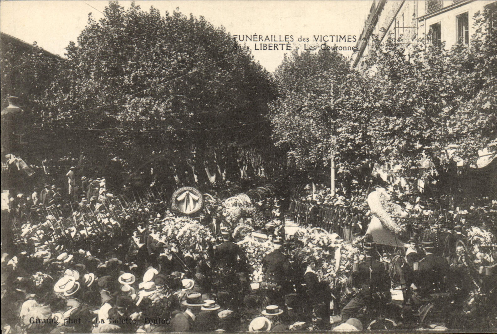 Vintage Postcard Funeral of the victims of the catastrophe of Freedom crowns