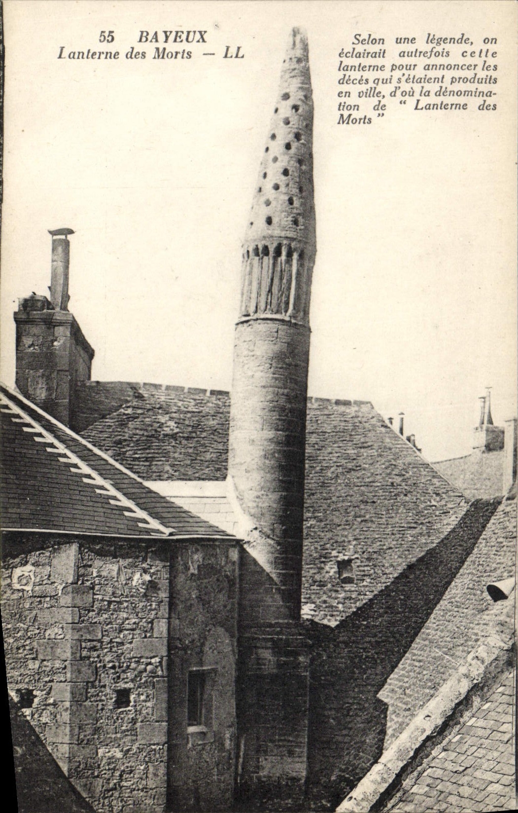 CPA Bayeux La lanterne des morts