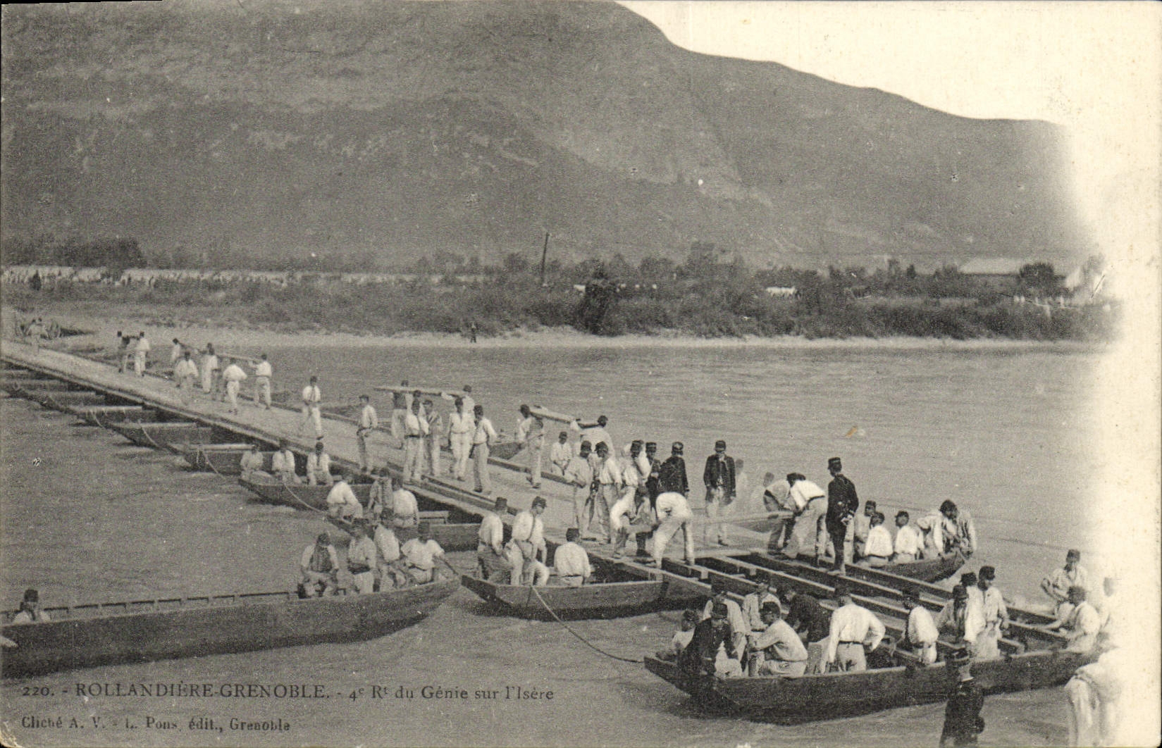CPA Militaria Rollandiere Grenoble 4eme regiment du Genie sur l'Isere