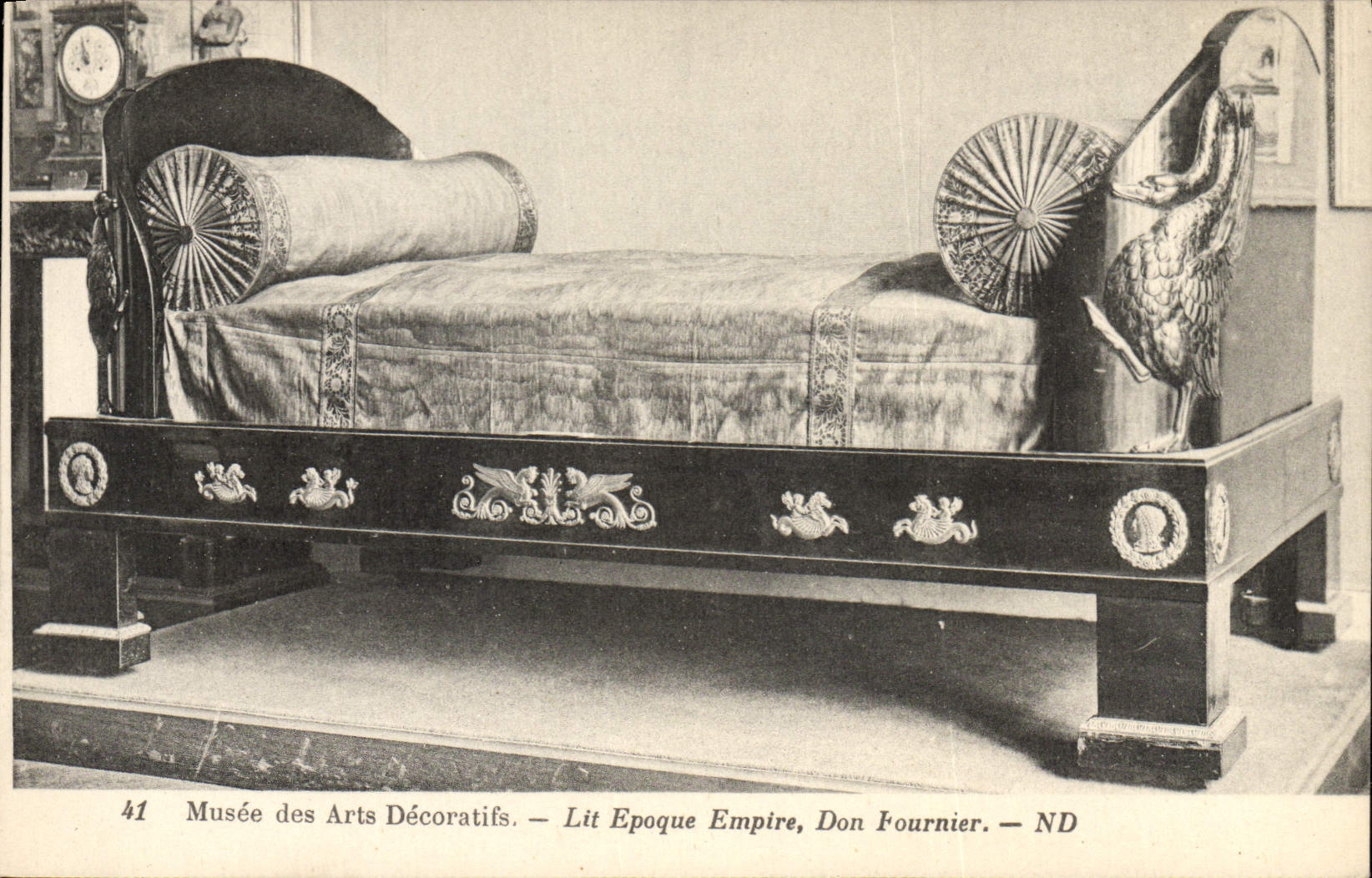 CPA Musee des Arts Decoratifs Lit Epoque Empire Don Fournier
