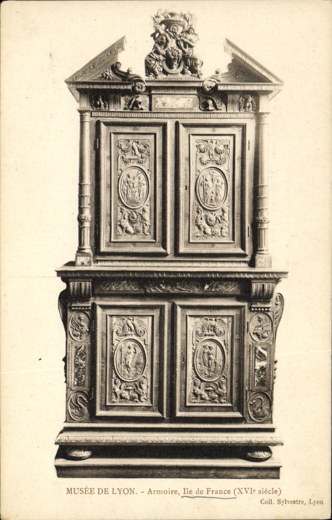 CPA Musee de Lyon Armoire Ile de France