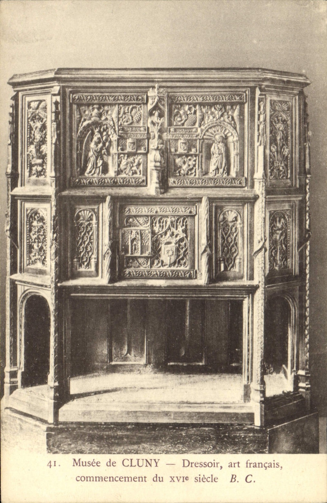 CPA Musee de Cluny Dressoir Art Francais