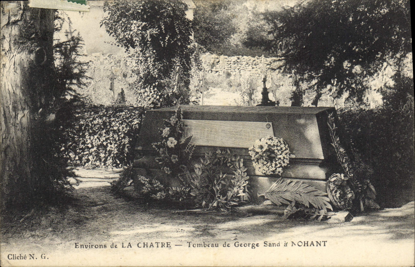 Vintage Postcard Environs of Castrates Tomb of George Sand has Nohant