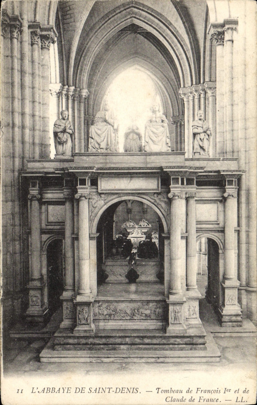 CPA Abbaye de Saint Denis Tombeau de Francois 1er et de Claude de France