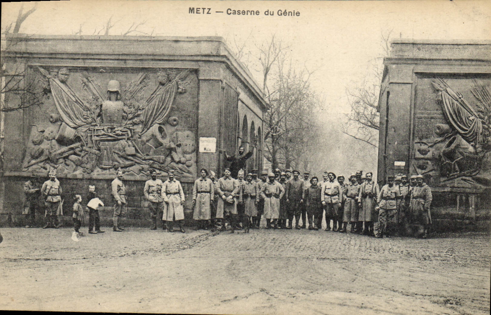 CPA Militaria Metz Caserne du Genie