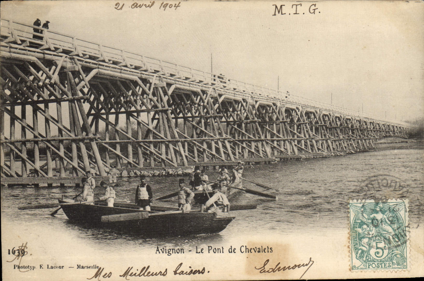 CPA Militaria Avignon Le pont de Chevalets