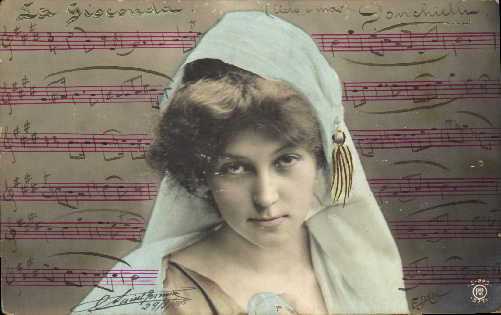 Postal Mujer el Giaconda