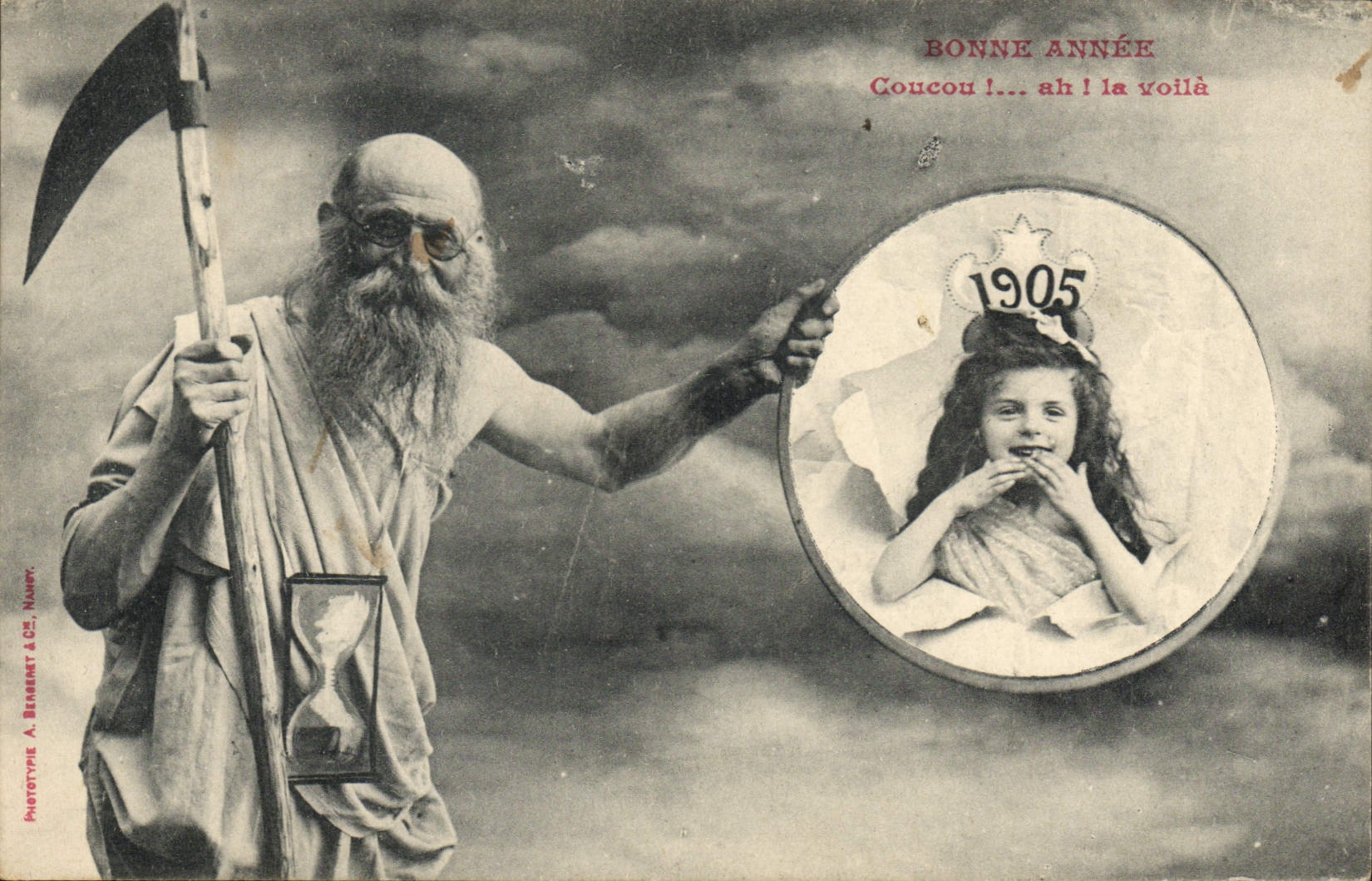 CPA Fantaisie Enfant Mort Faucille 