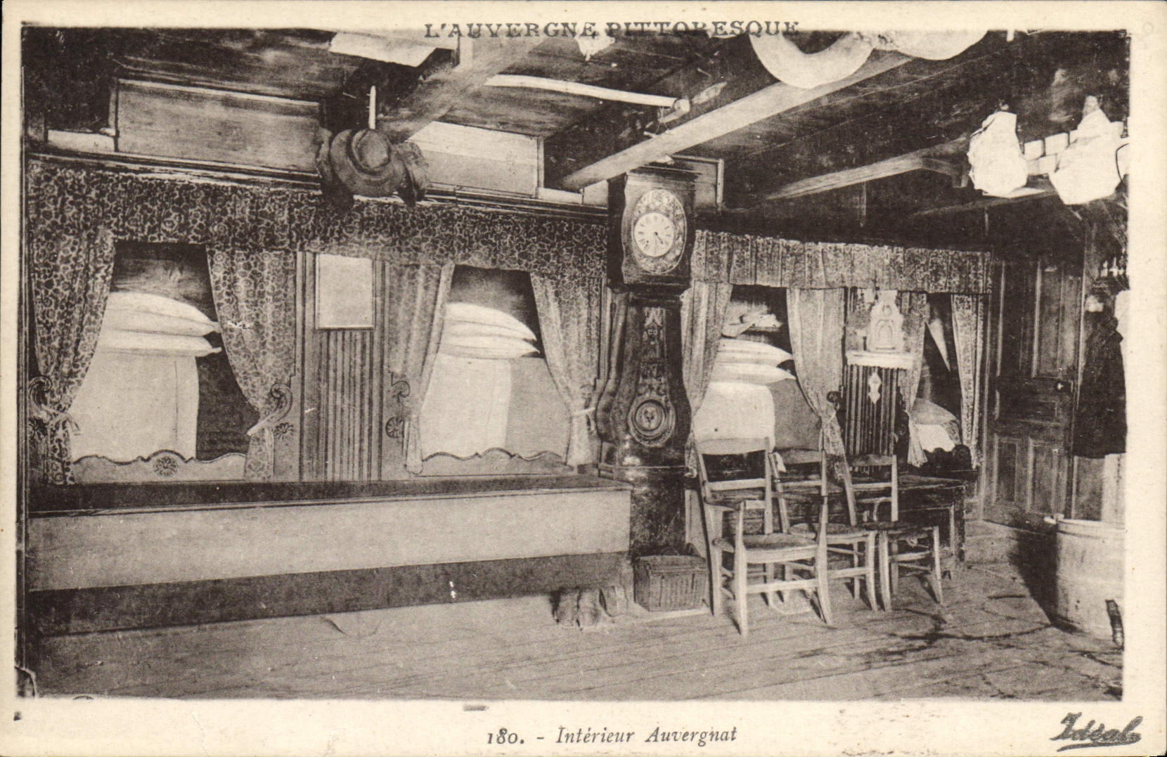 CPA Auvergne Interieur Auvergnat 
