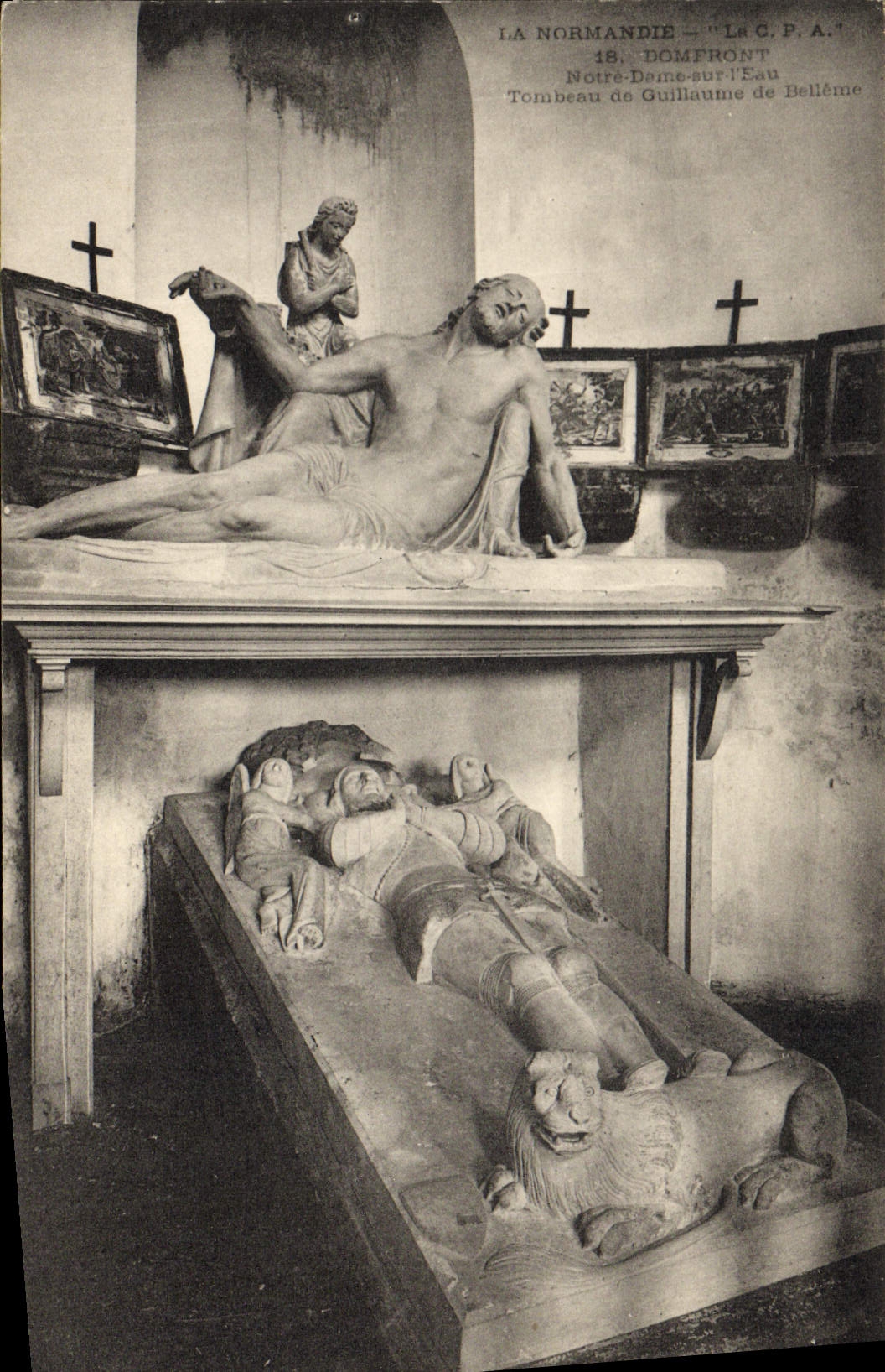 CPA Normandie Domfront Notre Dame sur l'Eau Tombeau de Guillaume de Belleme 