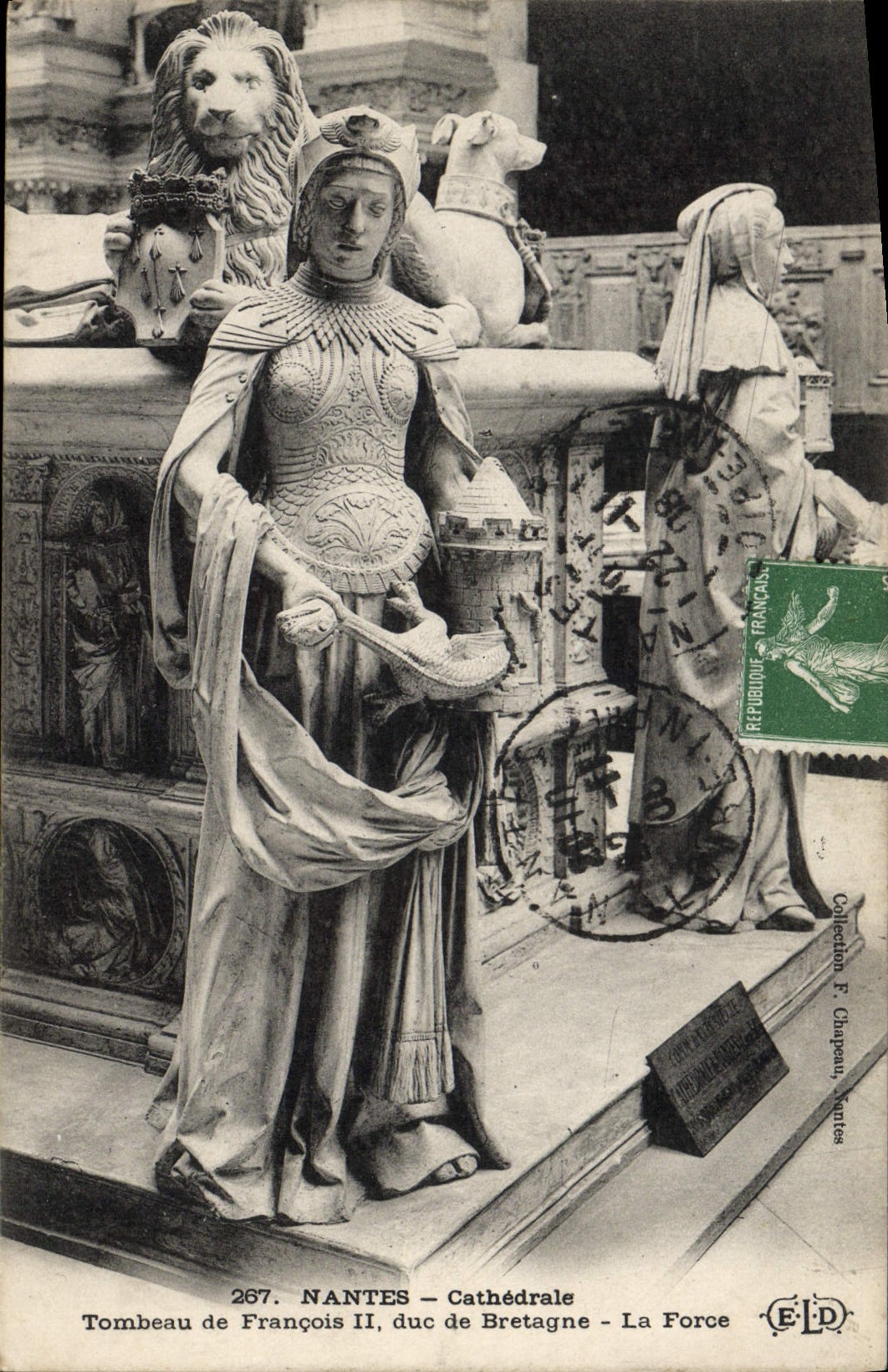 Postal Nantes Granitada Tumba de Francois II duque de Bretaña lo fuerza