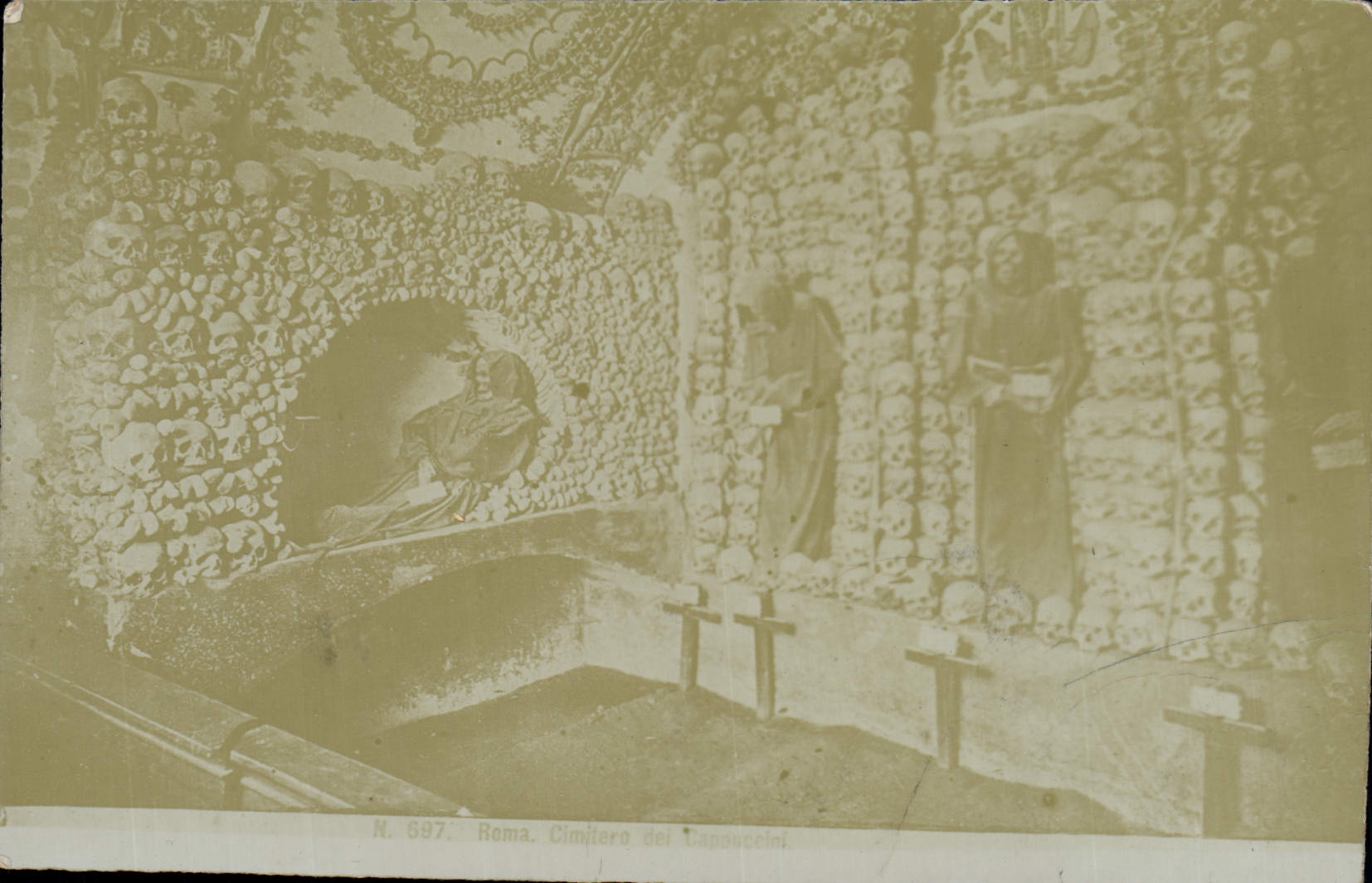 Vintage Postcard Roma Cimitiero