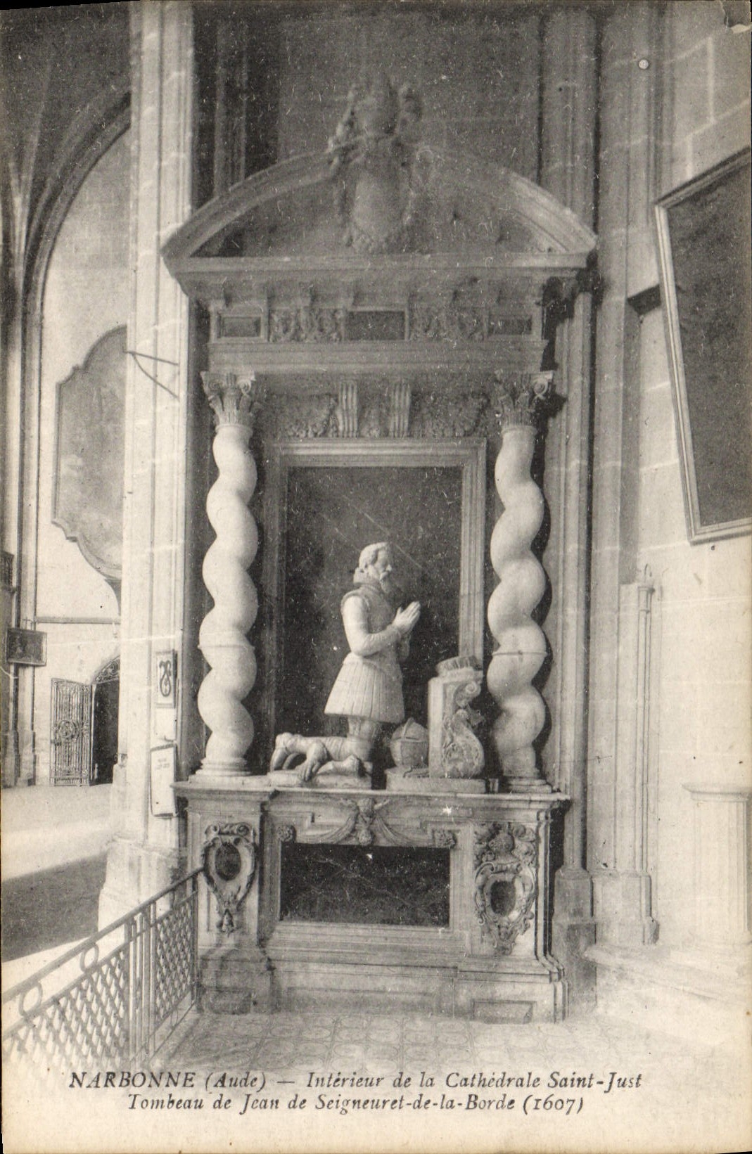 Vintage Postcard Narbonne Interieur of the cathedral Saint Just Tombeau of Jean de Seigneuret of Borders