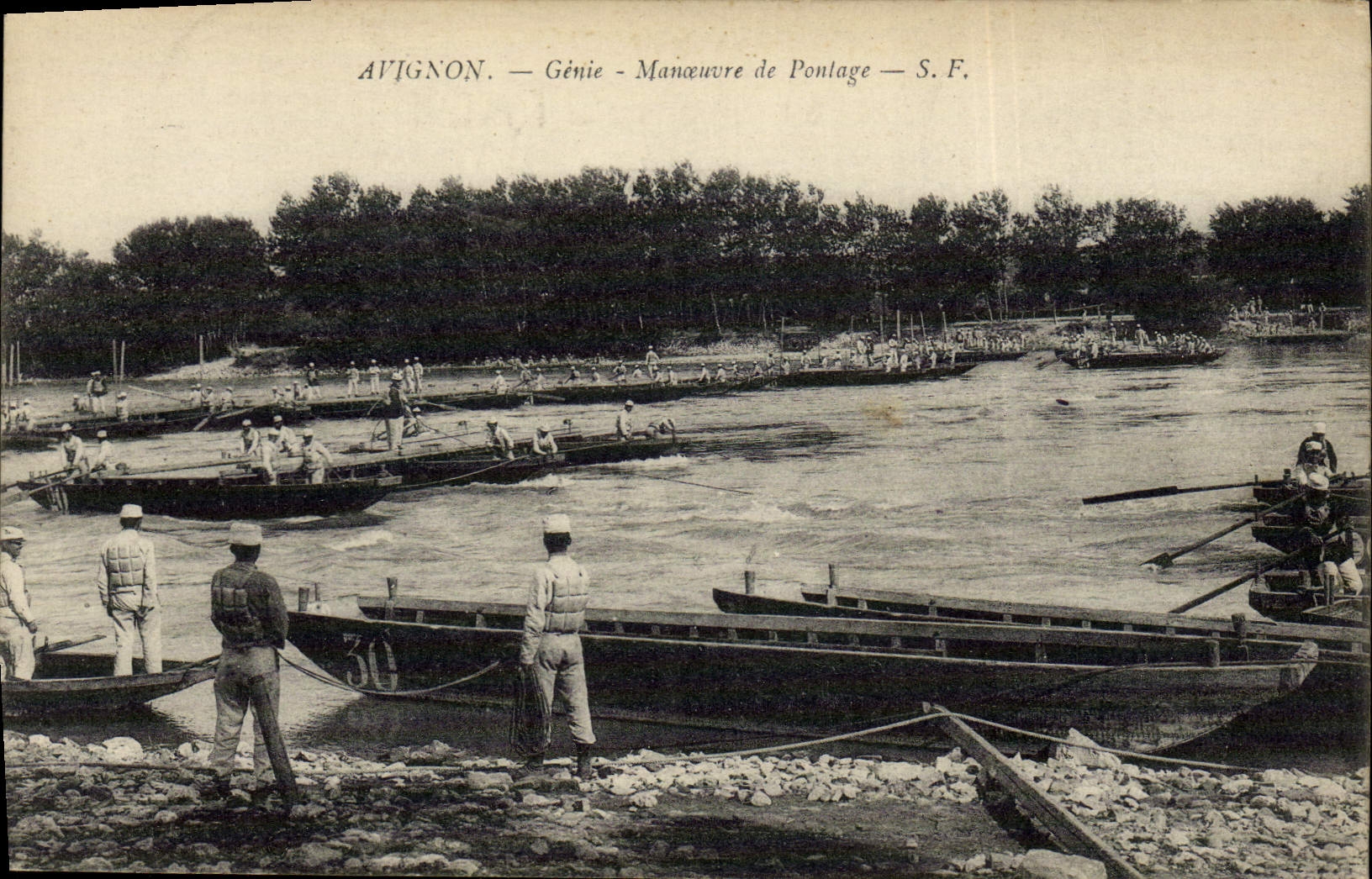 Vintage Postcard Militaria Avignon Genie Operates bridging