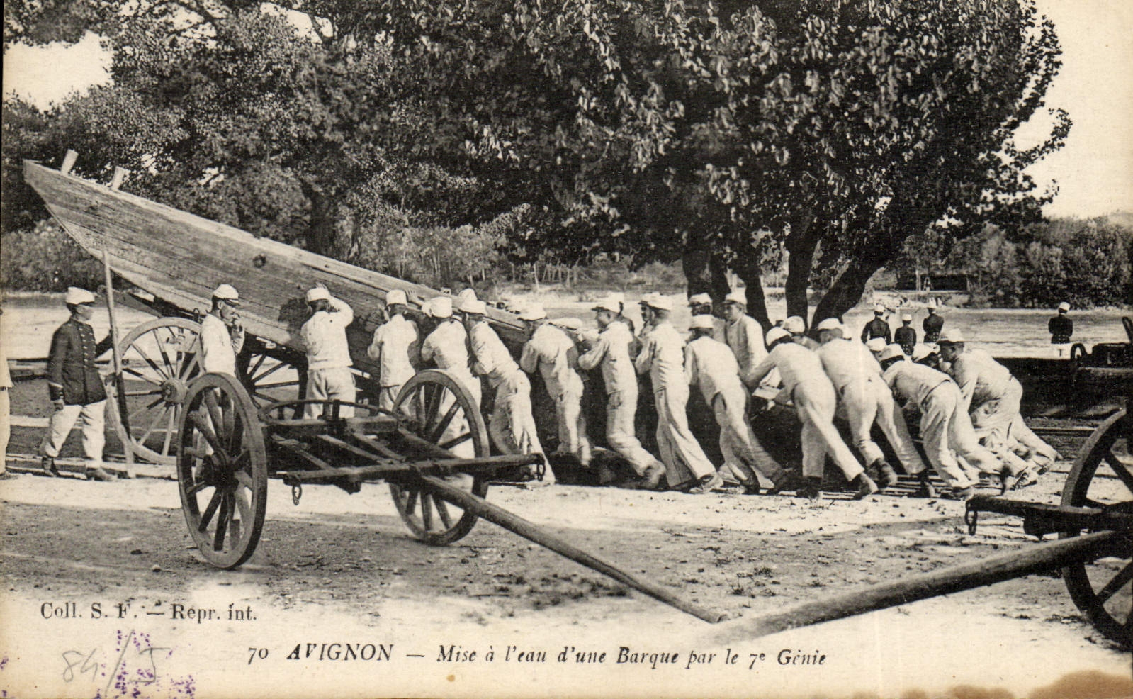 Postal Militaria Aviñón Puesta tiene el agua de una barca por la 7.o Ingeniería