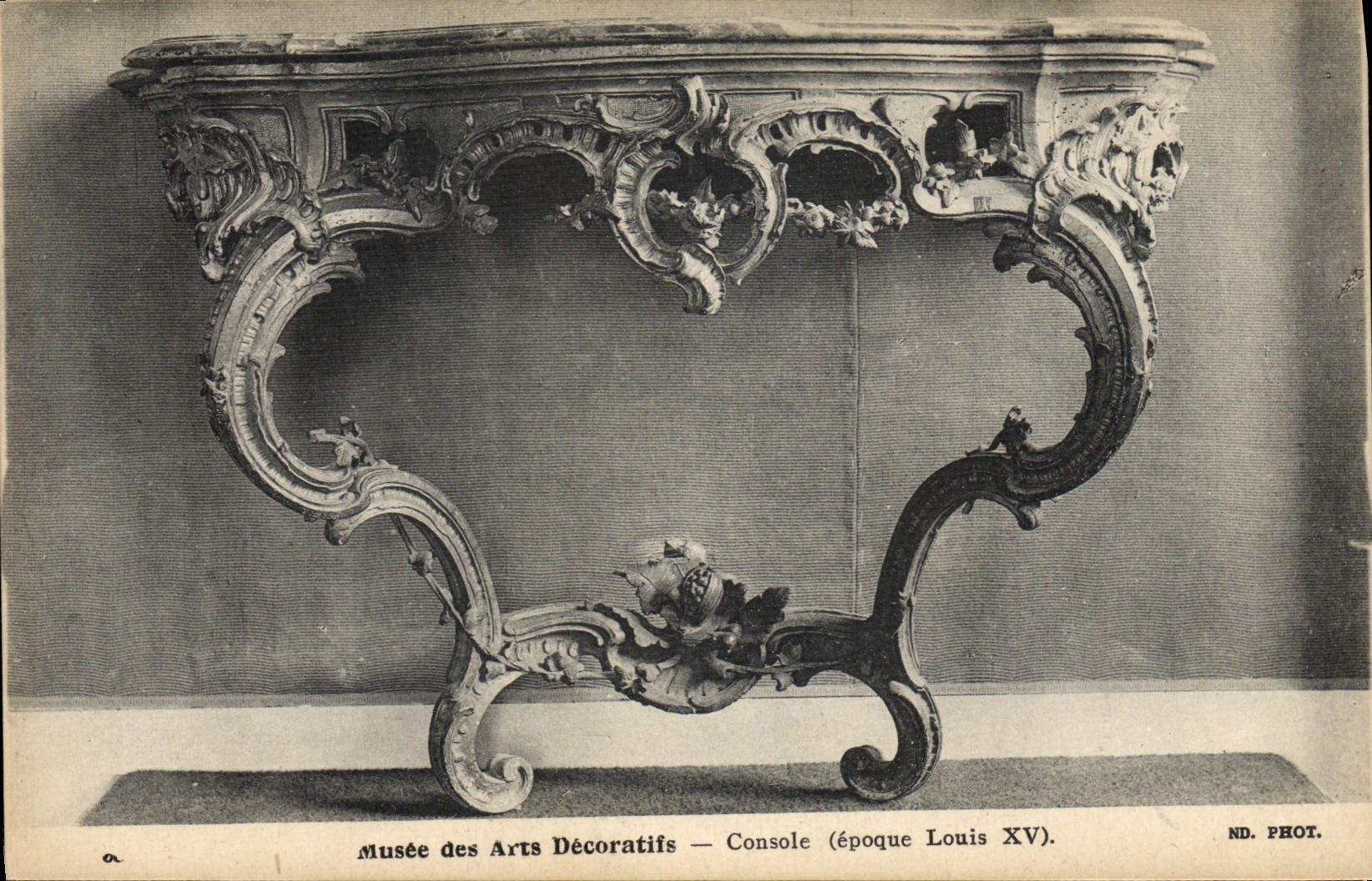 Postal Vagada de las Artes Decorativas Consola Luis XV