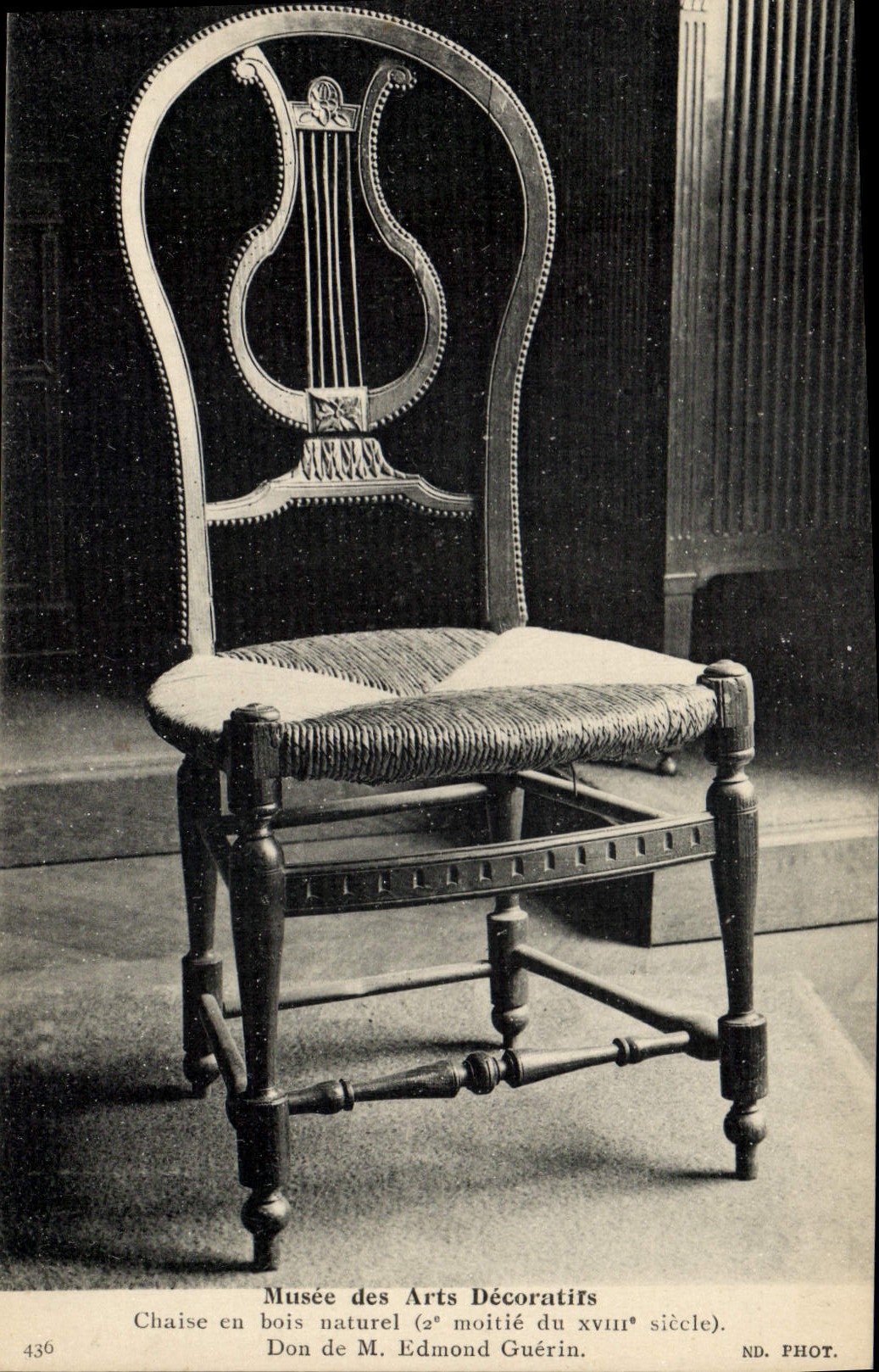 Postal Vagada de las Artes Decorativas Silla en madera natural Edmond Guerin