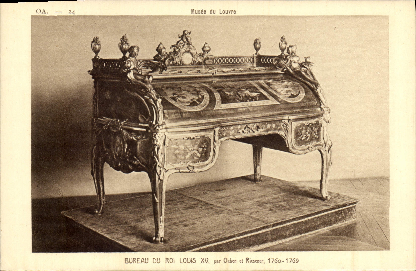 CPA Paris Musee du Louvre Bureau du roi Louis XV