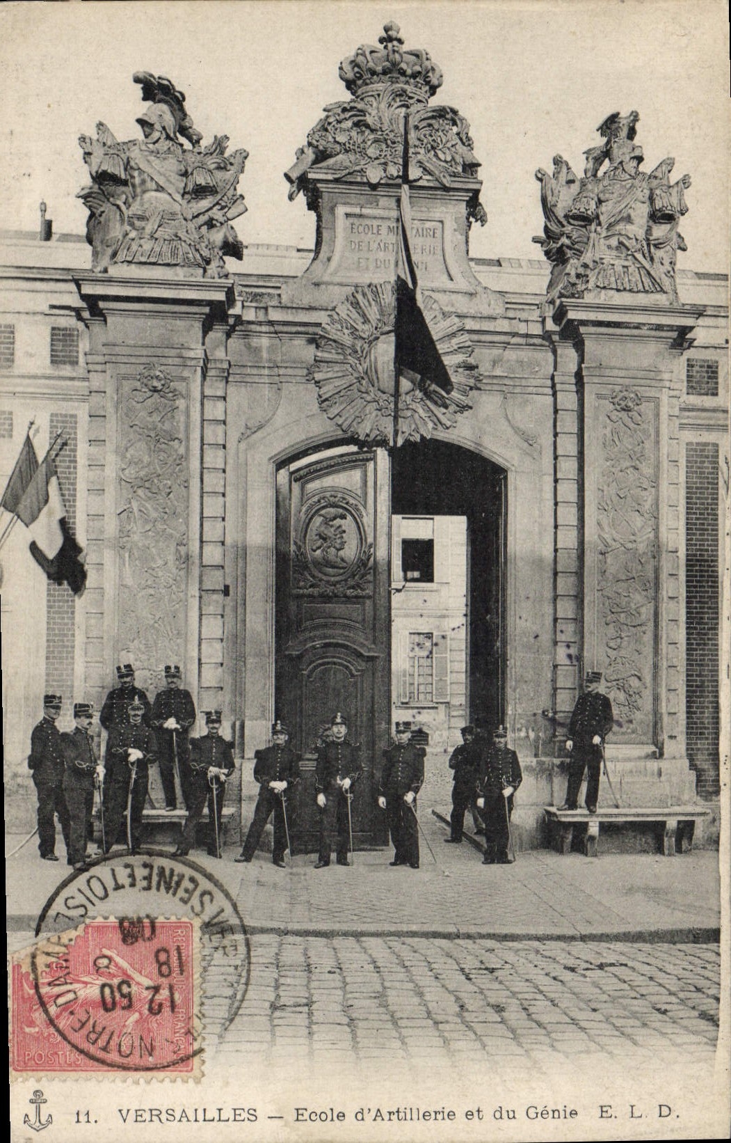 CPA Militaria Versailles Ecole d'artillerie et du Genie