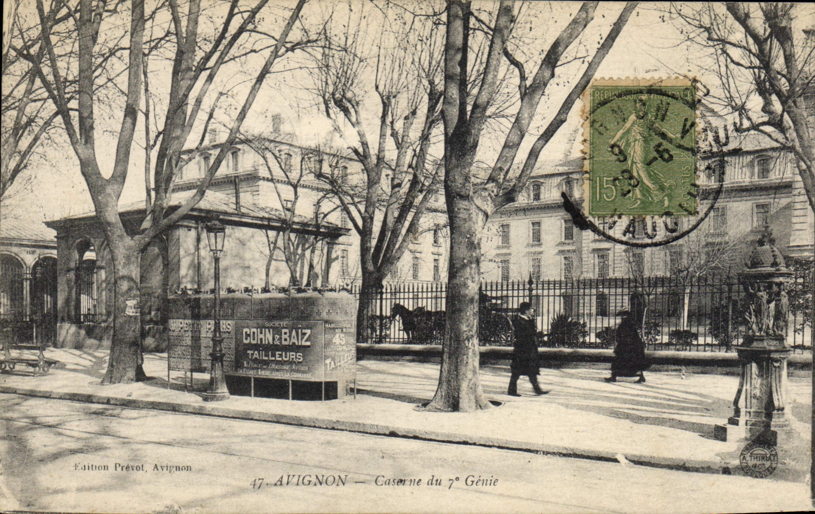 CPA Militaria Avignon Caserne du 7eme Genie