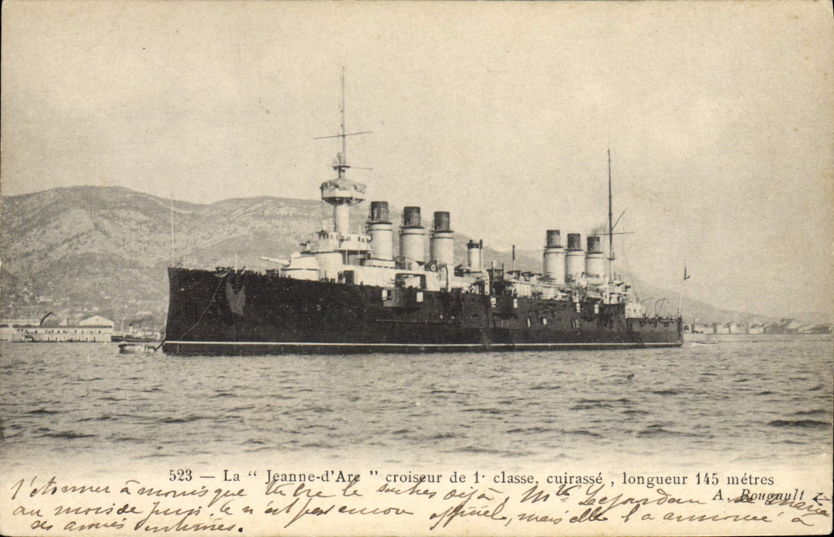CPA Bateau La Jeanne d'Arc Croiseur de 1ere classe cuirasse