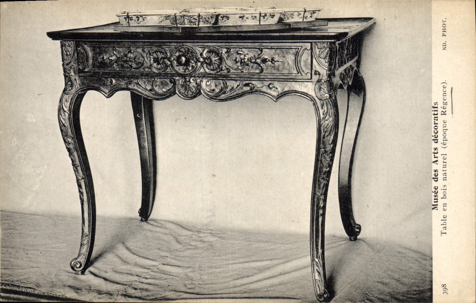 Postal Vagada de las Artes Decorativas Tabla en madera natural Regencia