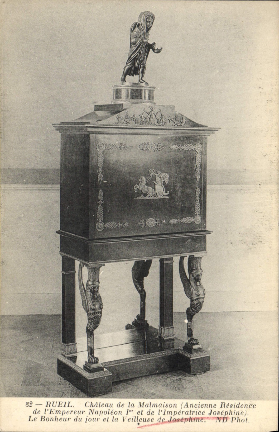 Postal Rueil Castillo del Malmaison Antiguo Residencia del 1.o emperador Napoleón y de la emperatriz Josephine la felicidad del día y el piloto de Josephine