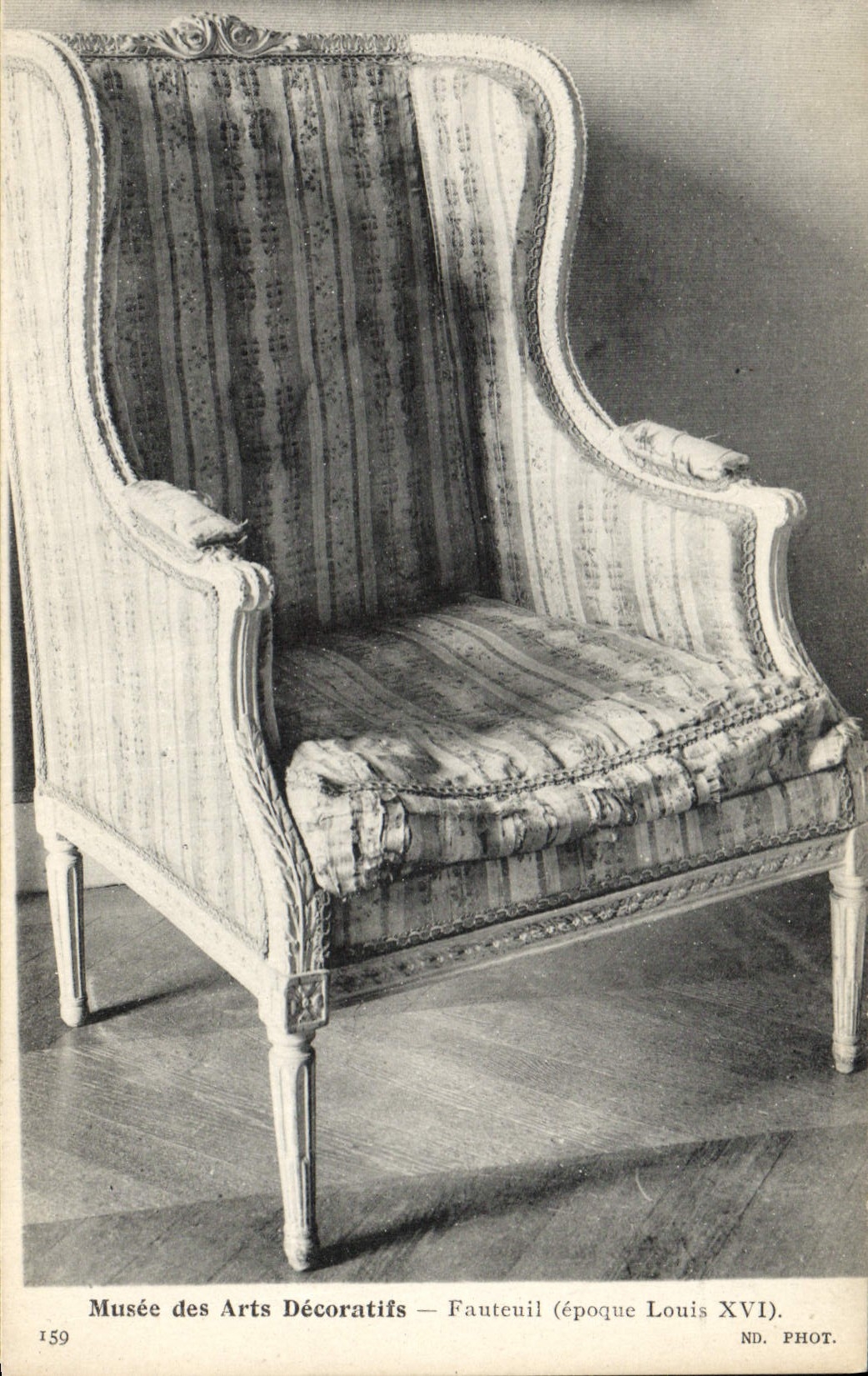 CPA Musee des Arts Decoratifs Fauteuil Louis XVI