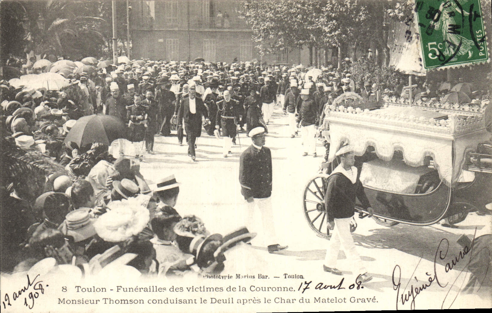 CPA Toulon Funerailles des victimes de la Couronne Monsieur Thomson conduisant le deuil apres le char du matelot Grave