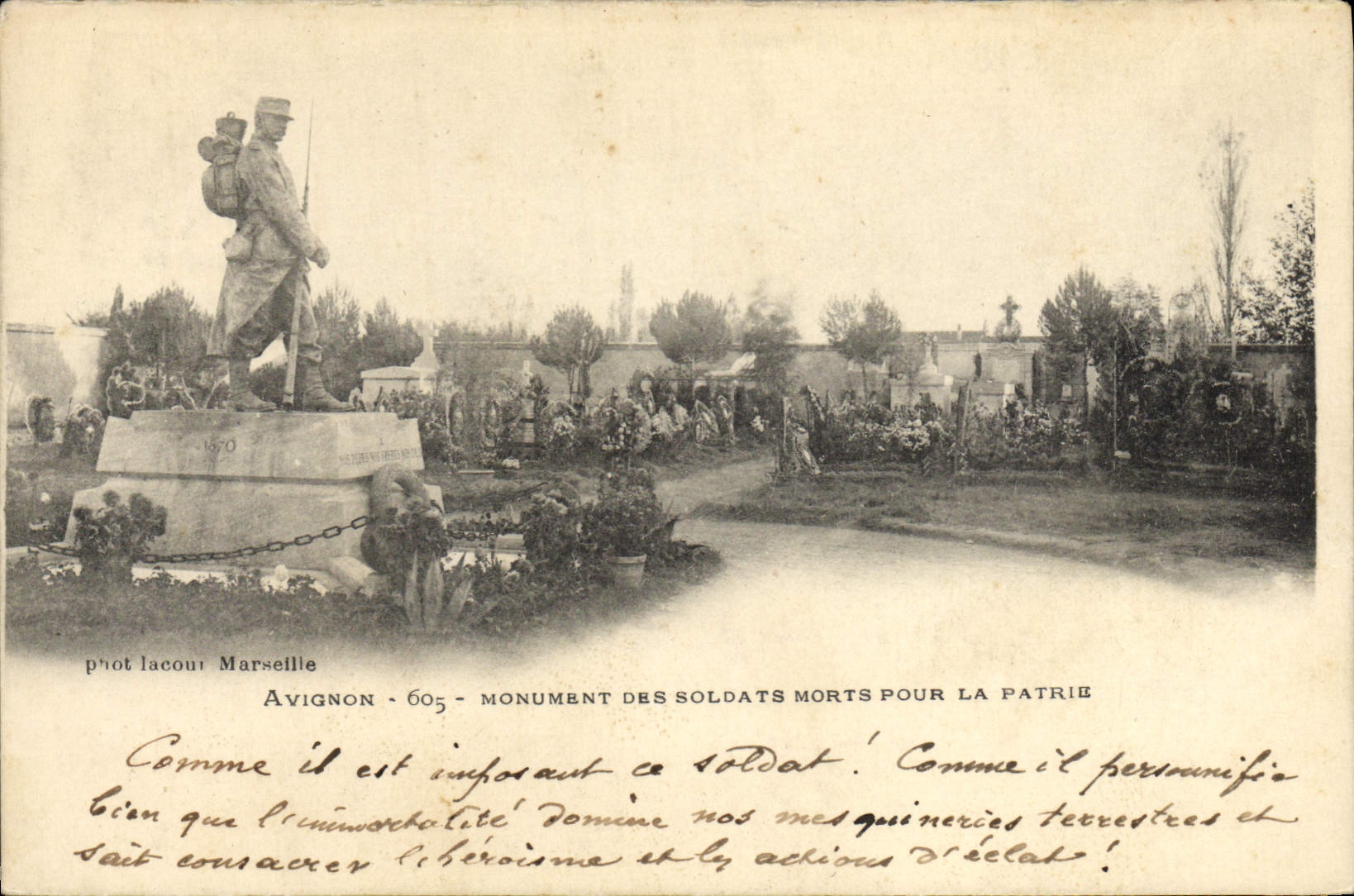 Vintage Postcard Militaria Avignon Monument of the dead soldiers for the fatherland